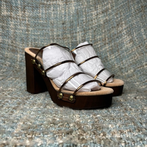 Californians Delilah Studded Retro Platform Heels in Clear/Bronze - Picture 7 of 10